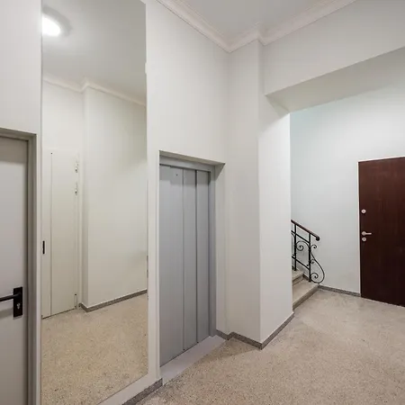 Mokotowska Serene By Bookinghost *